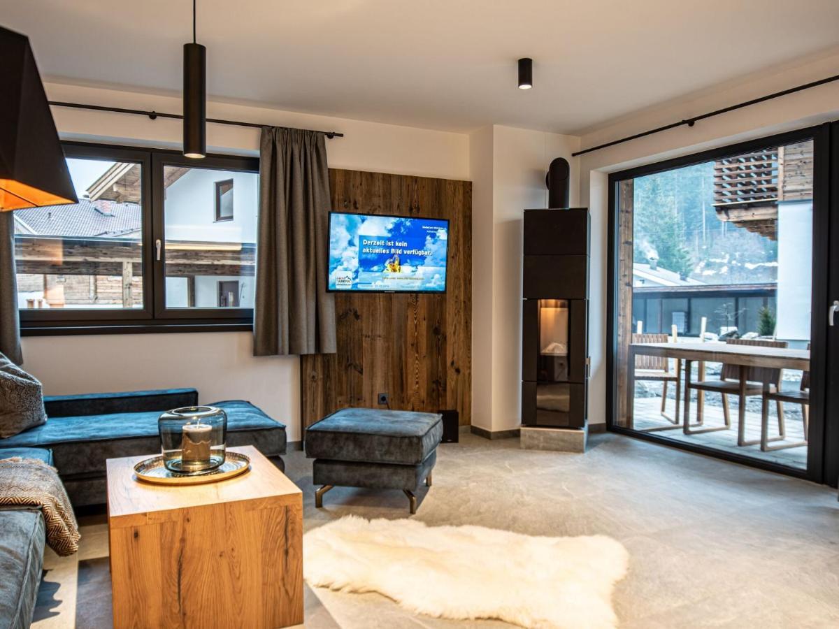 Apartment In Wald Im Pinzgau With A Carport Exteriér fotografie