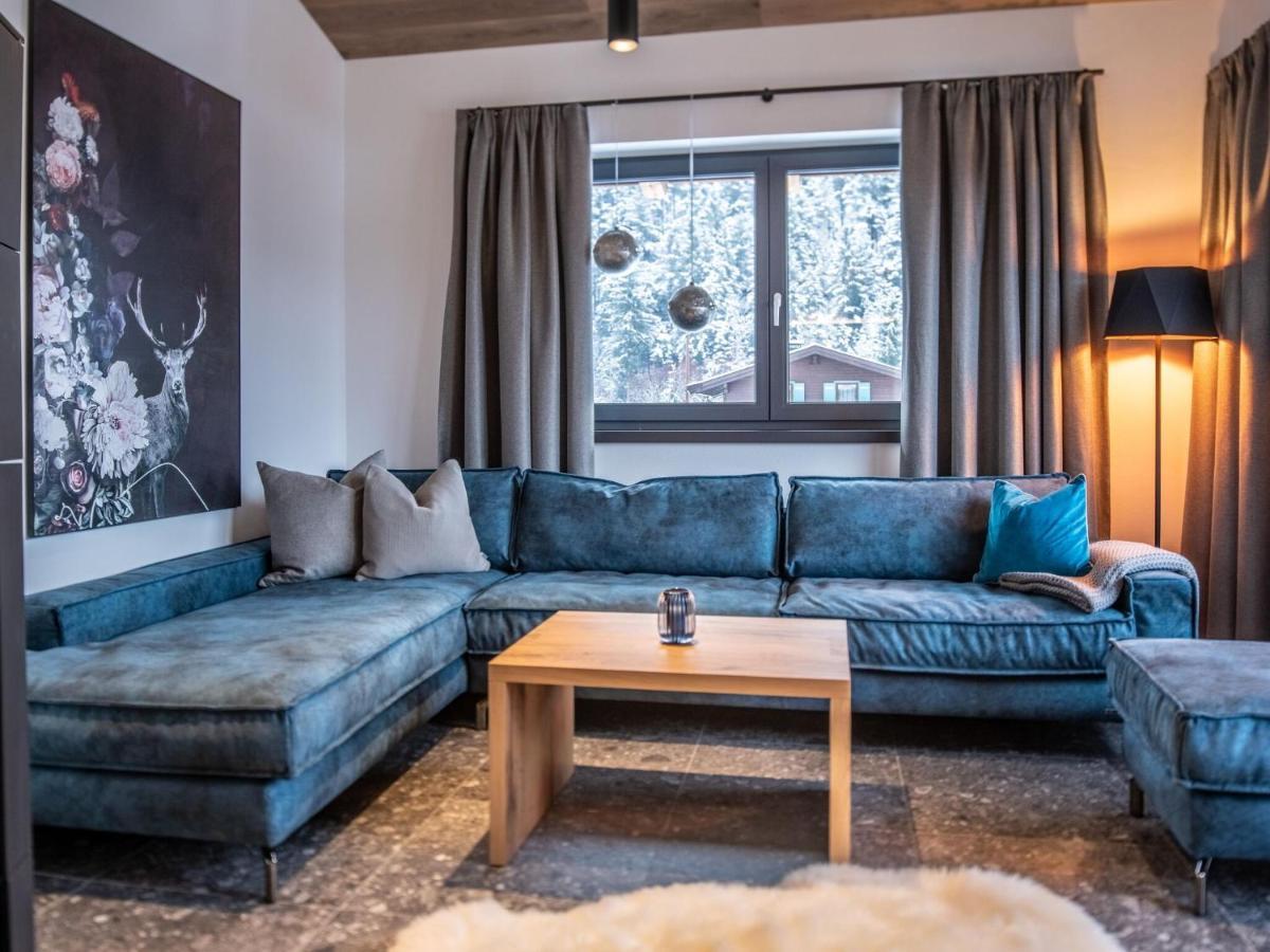 Apartment In Wald Im Pinzgau With A Carport Exteriér fotografie