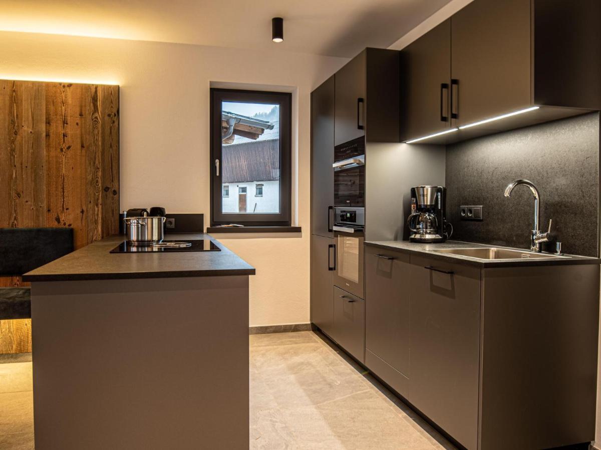 Apartment In Wald Im Pinzgau With A Carport Exteriér fotografie