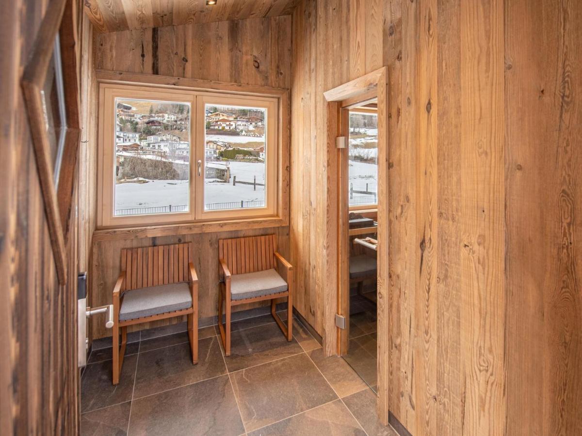 Apartment In Wald Im Pinzgau With A Carport Exteriér fotografie